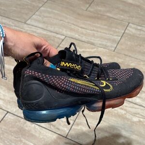 Nike Shoes Black and Yellow